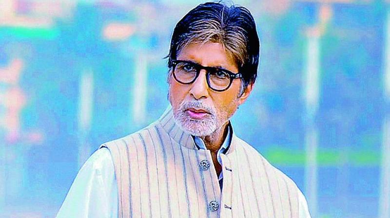 Amitabh Bachchan admitted to hospital for this reason