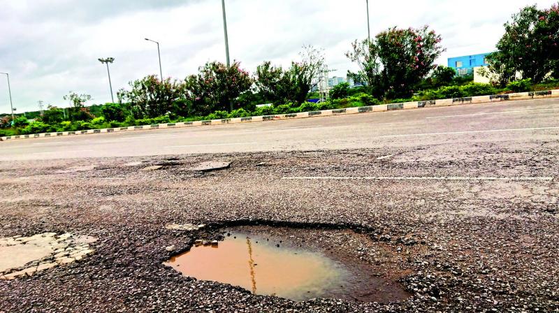 ORR potholes pose big threat to commuters