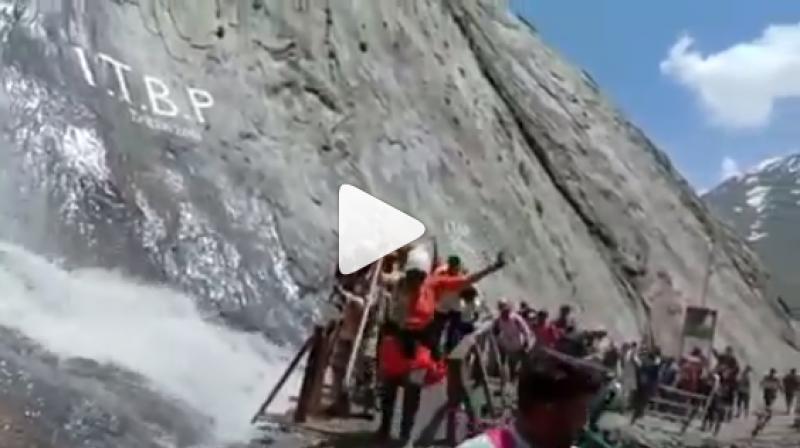 Watch: ITBP forces form human wall to shield Amarnath pilgrims from rocks