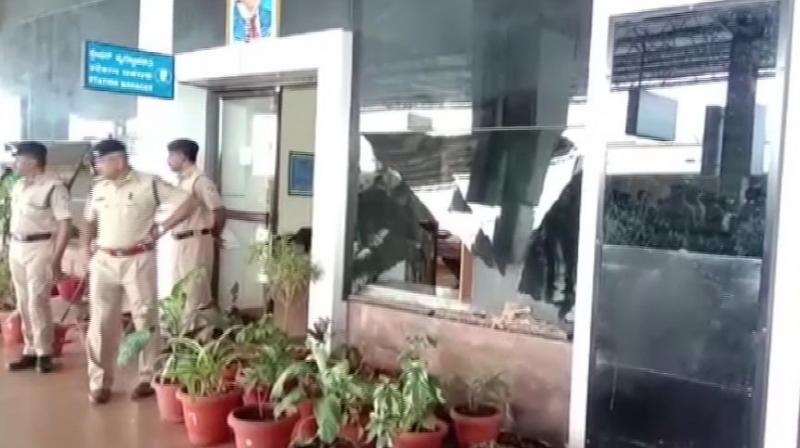 Karnataka: One injured in explosion at Hubballi railway station
