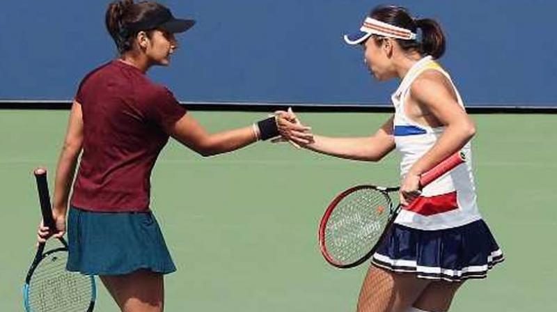 Sania and Peng now face second seeds Martina Hingis and Yung-Jan Chan, the pair which had defeated the Indian and her Belgian partner Kirsten Flipkens at the  Wimbledon. (Photo:AP))