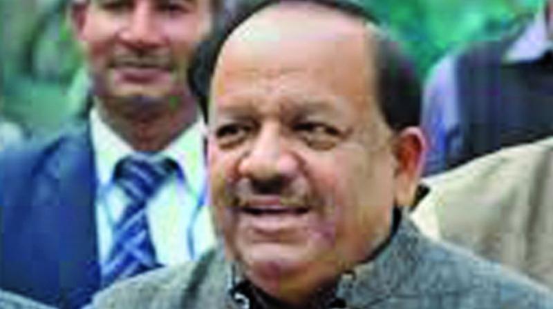 Harsh Vardhan urges lawmakers to run anti-tobacco campaign to combat cancer