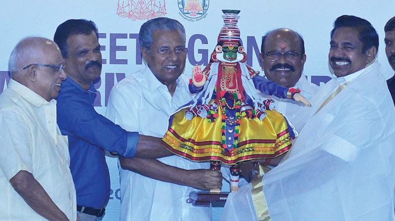 Kerala, Tamil Nadu to review water pact