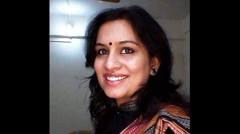 IAS officer praises Gandhi\s killer; Oppn demands action against her