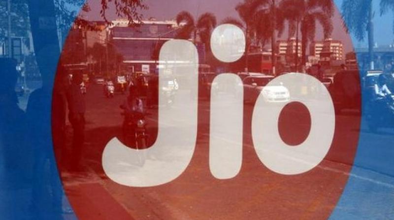 JIO GigaFiber offers 1gbps speed, 600 channels and landline connection in one plan