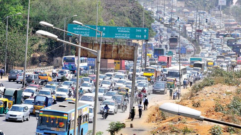 Rs 1000 for jumping signals, among others in revised fines for violations