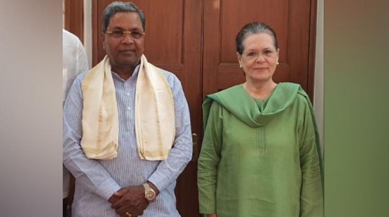 Former Karnataka chief minister Siddaramaiah meets Sonia Gandhi in Delhi