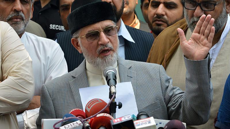 Pakistan cleric Tahirul Qadri quits politics