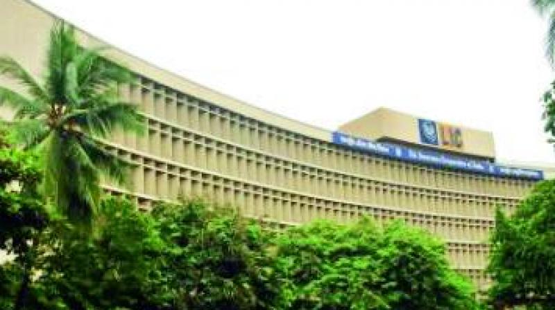 LIC top posts may stay vacant