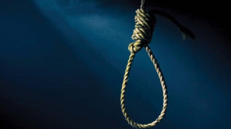 Over alleged love failure, a 21-year-old Nepali woman hanged herself to the branch of a tree inside Cubbon Park premise on Saturday night.