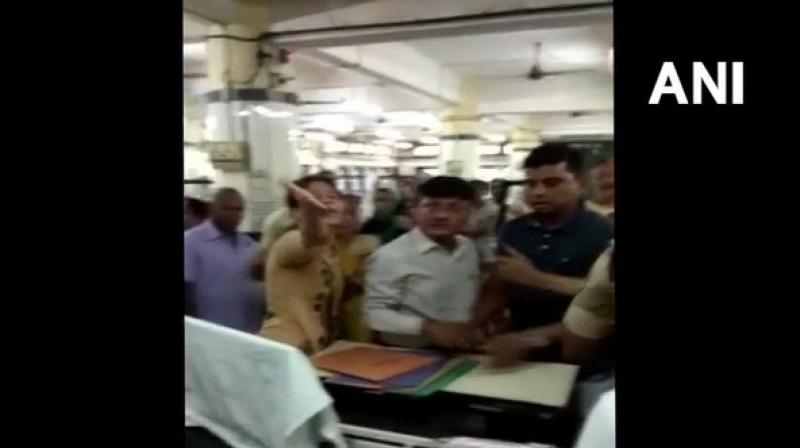 Kin of deceased patient attack resident doctors at Mumbai hospital