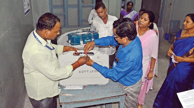 2019 Lok Sabha polls: EVM bugs delay polling in southern Tamil Nadu