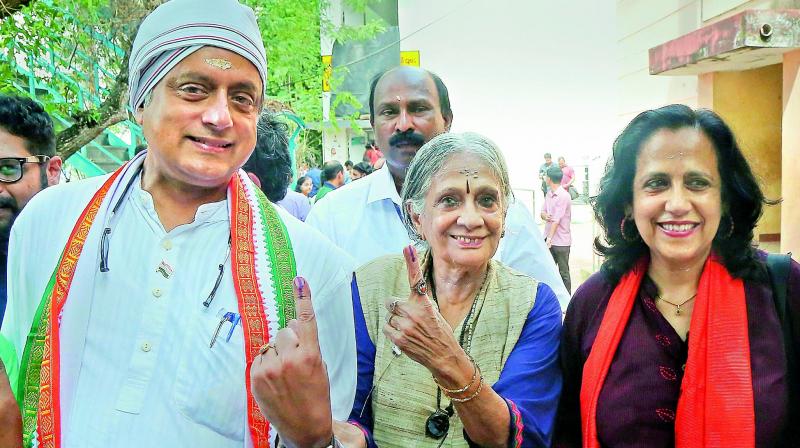 Shashi Tharoor alleges EVM rigging, votes going to â€˜lotusâ€™