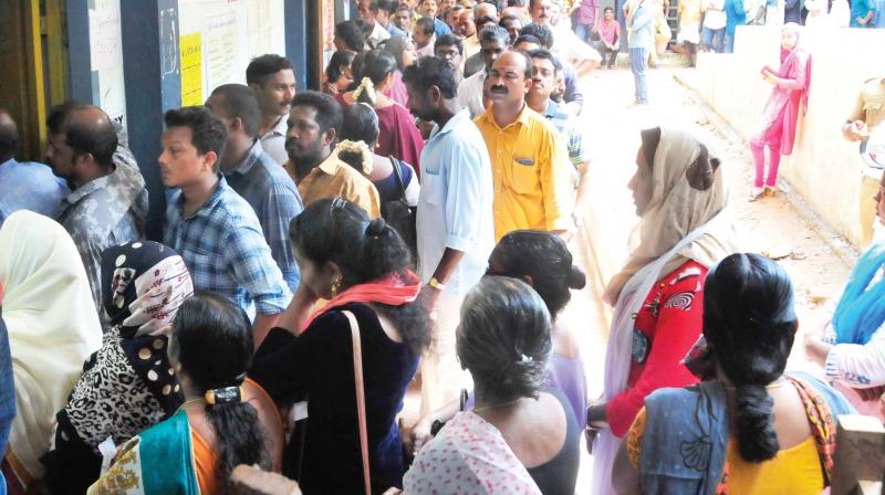 Thiruvananthapuram: Rain keeps off as voters troop to booths