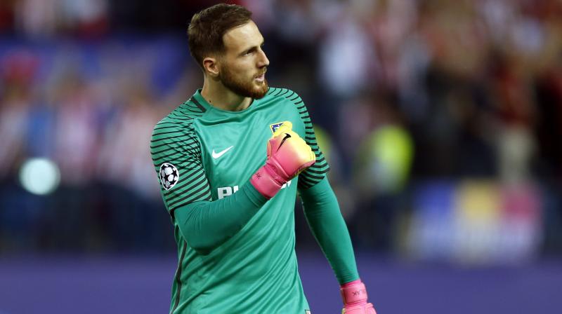 Jan Oblak signs new contract with Atletico Madrid