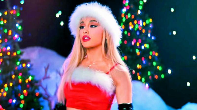 Ariana Grande plans to launch a beauty line