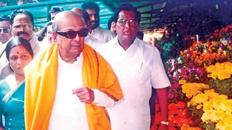 M.Karunanidhi going around a  flower show gallery at GBG at Ooty in May 1997.