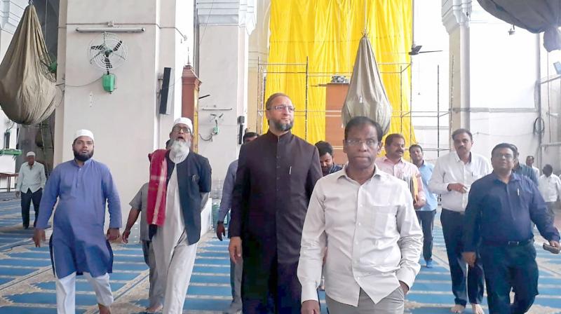 Macca Masjid works on par, says Asaduddin Owaisi