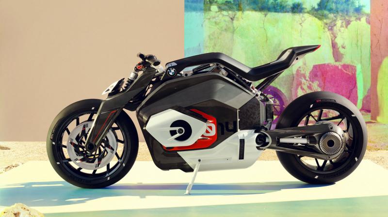 This BMW electric motorcycle concept is what fantasies are made of