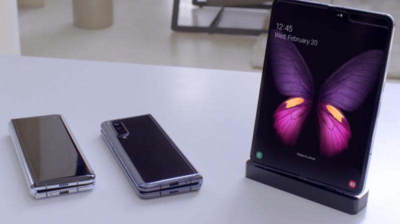 Samsung calls Galaxy Fold â€˜embarrassingâ€™