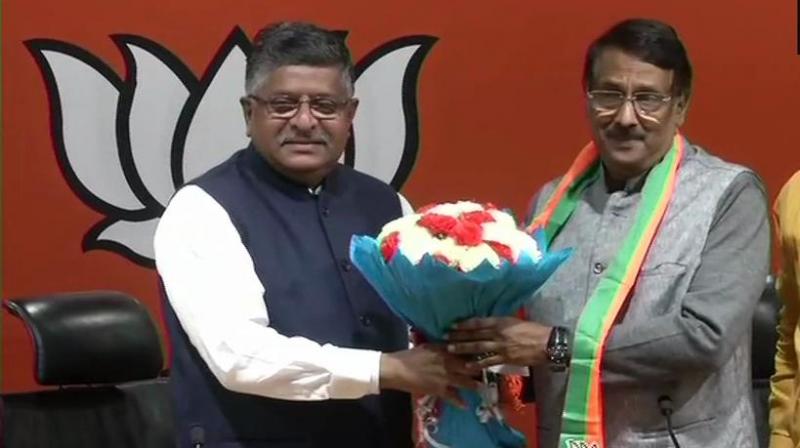Congress\s Tom Vadakkan joins BJP, says \sad\ with party\s stand on forces