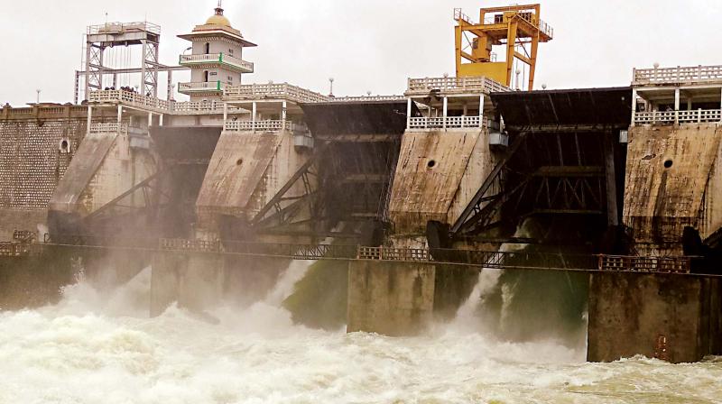 Kabini brimming, one lakh cusecs released to Tamil Nadu amid flood alert