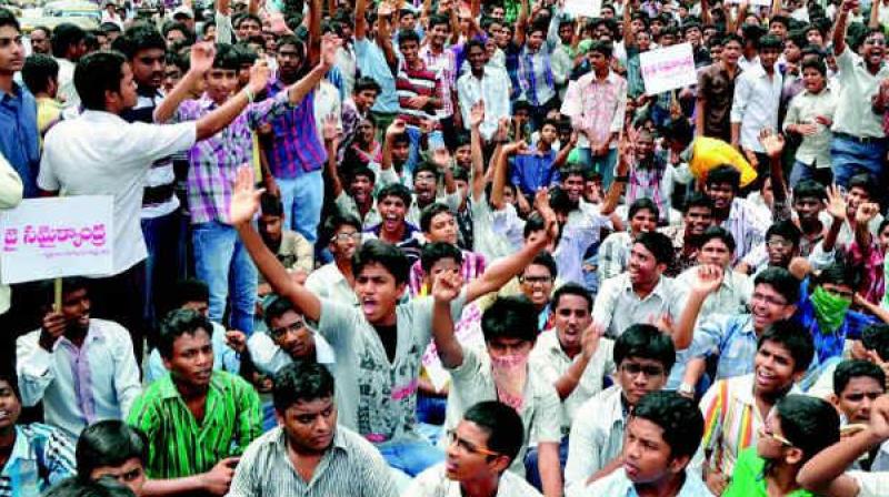 Hyderabad: Students protest â€˜harassmentâ€™