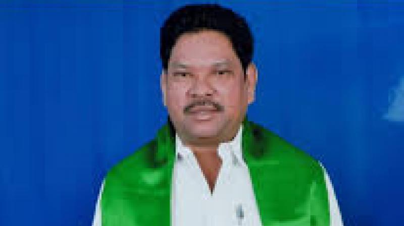 Uproot plants: Adilabad MP Soyam Bapurao tells adivasis