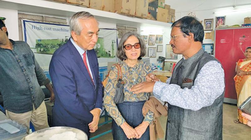 Japanese envoy visits Coimbatore â€˜padmanâ€™