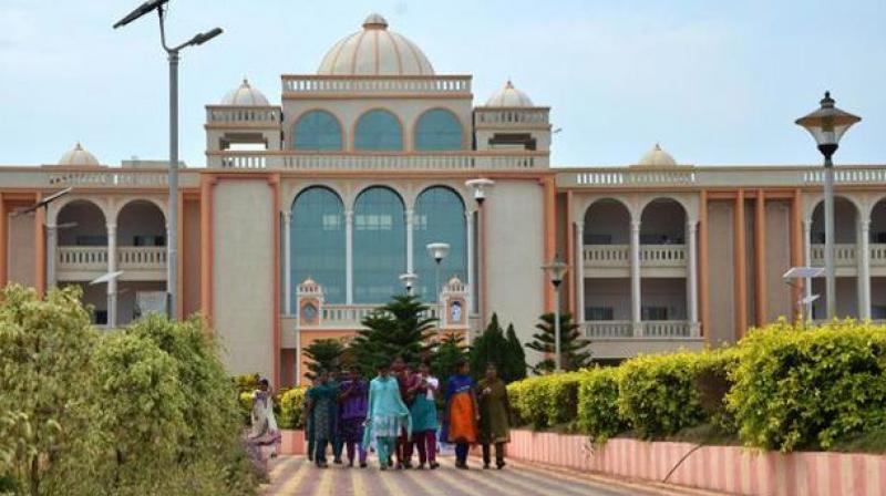 Acharya Nagarjuna University in Guntur (Photo: collegedunia.com)