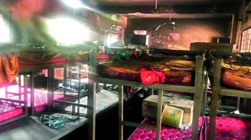 Khammam: Short-circuit in hostel kills girl