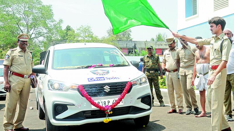 Six crime spot vehicles flagged off in Chittoor