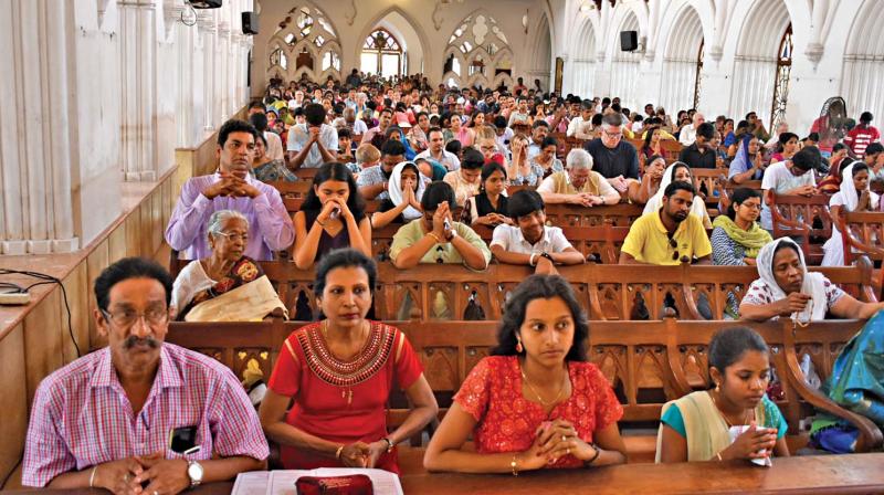 Devout Christians attend a special mass at the San Thome Basilica built in the 16th century by Portuguese explorers, over the tomb of Saint Thomas, one of the twelve apostles of Jesus, in Chennai. (Photo: DC)