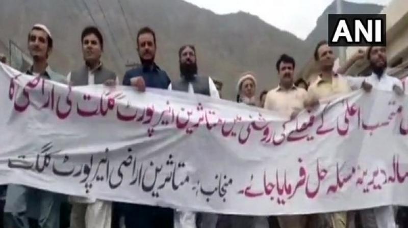 People in Gilgit stage protest, demand compensation from Pak govt for acquired land