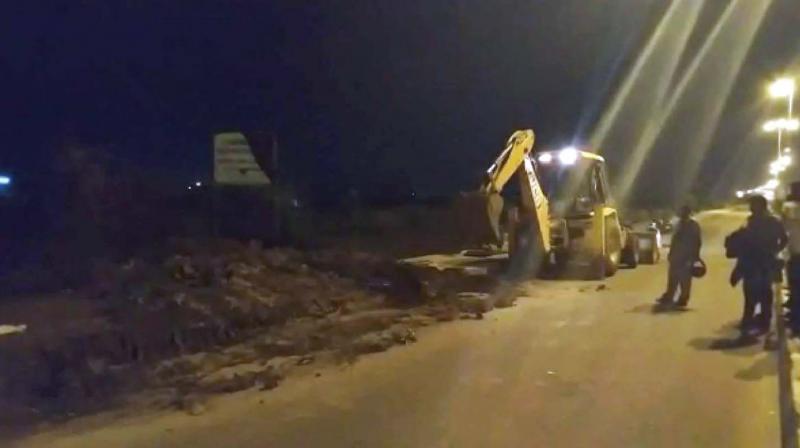 Chennai: Sand mound for toll gate work turns fatal for biker