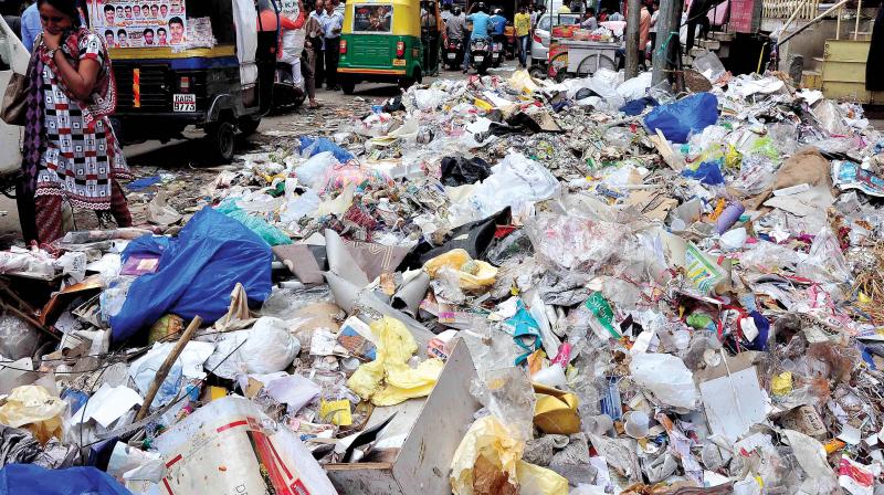 As per the Bruhat Bangalore Mahanagara Palike (BBMP), the city generates 4,000 metric tons of municipal solid waste, out of which 350-400 metric tons are of plastic.