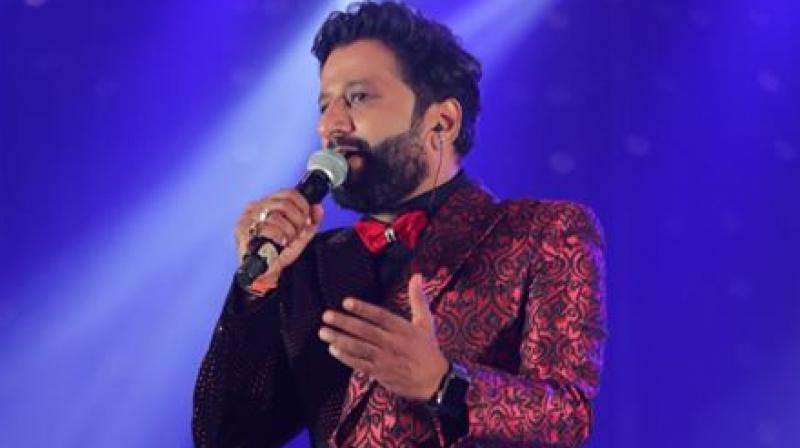 \Making everyone happy makes me happyâ€, says singer Manish Joshi