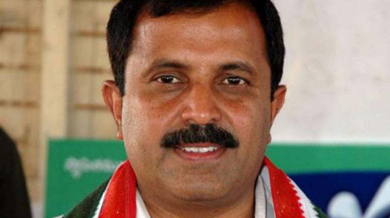 Madhu Yashki Goud tightens fight in Nizamabad Lok Sabha seat