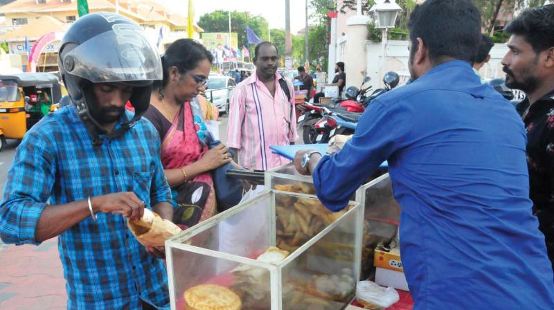 Thiruvananthapuram: Ramzan snacks up for grabs