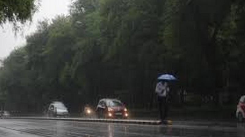 IMD predicts heavy rains in Kerala, Kâ€™taka; schools, colleges shut today