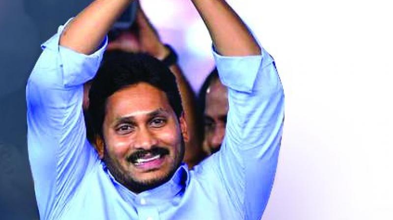 Tollywood stays cold to Jagan Mohan Reddy