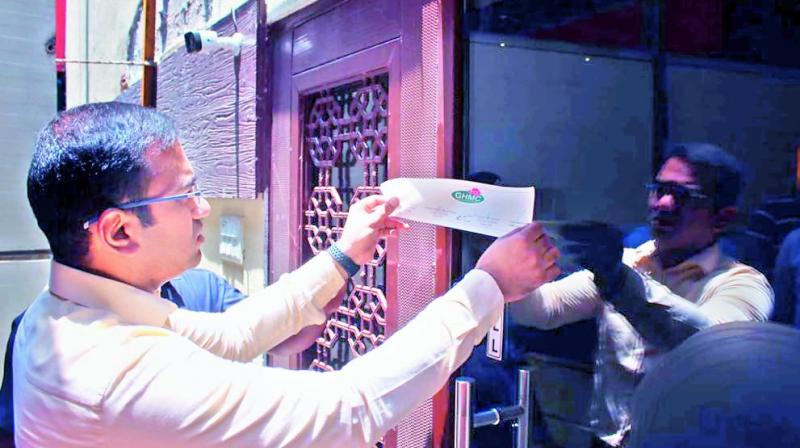 GHMC seizes 15 erring city pubs