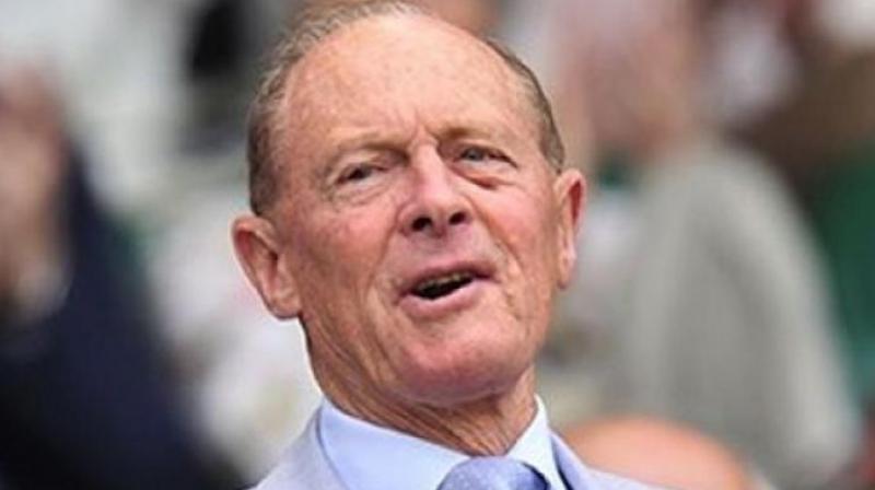 \I don\t give a toss about criticism of my knighthood\: Geoffrey Boycott