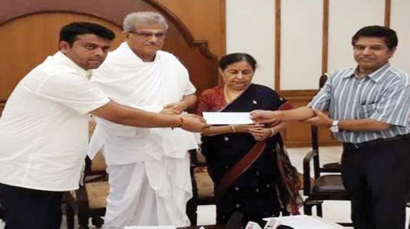 Dr Veerendra Heggadeâ€™s Rs 25 crore to CMâ€™s fund