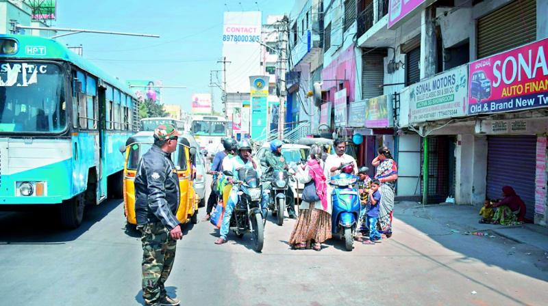 Hyderabad: Bikers, police team up for traffic awareness