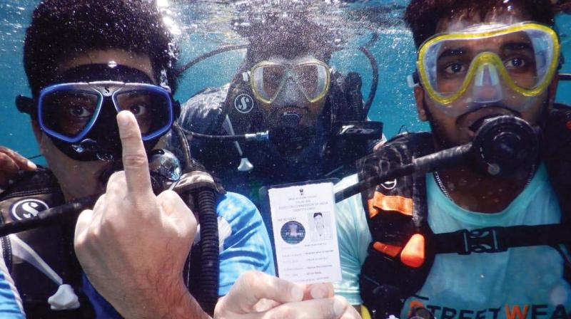 Karwar: Go scuba diving and get your voter ID cards