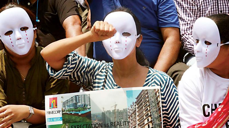 Bengaluru: Home buyers stage protest