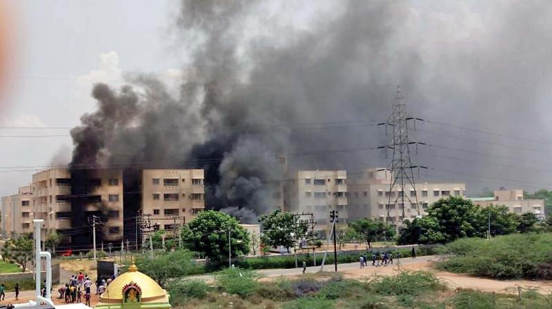 Sterlite employees quarters on fire and protesters burnt around 25 cars and two-wheelers.