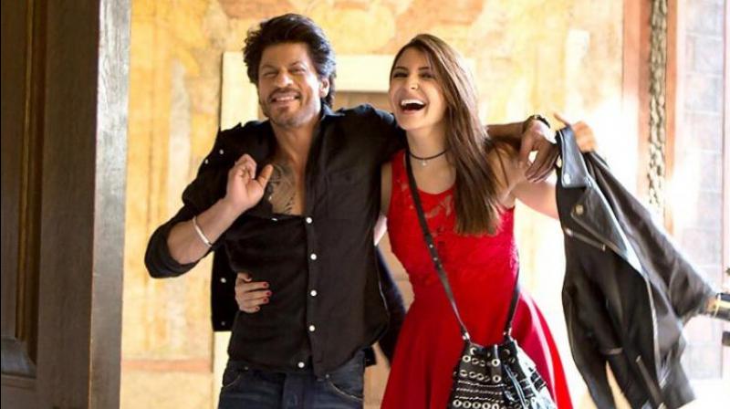 For Jab Harry Met Sejals second song, SRK and Anushka will hit the night clubs!