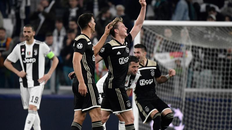 UCL 2018-19: Brilliant Ajax punches out Juventus with a 2-1 away win